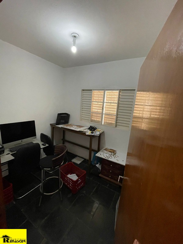 Casa com 3 quartos à venda — foto 15 de 25