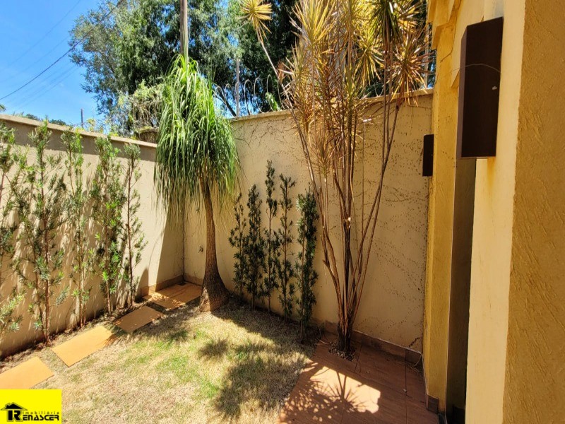 Casa de Condomínio com 3 quartos à venda e aluguel, 310m² — foto 43 de 44