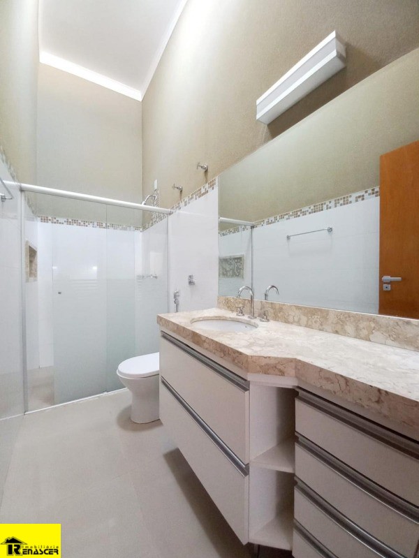 Casa com 3 quartos à venda, 200m² — foto 14 de 21
