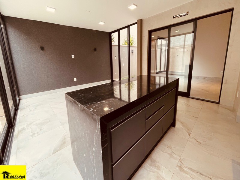 Casa de Condomínio com 3 quartos à venda, 250m² — foto 9 de 21