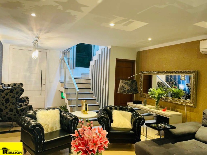 Casa de Condomínio com 3 quartos à venda — foto 2 de 37
