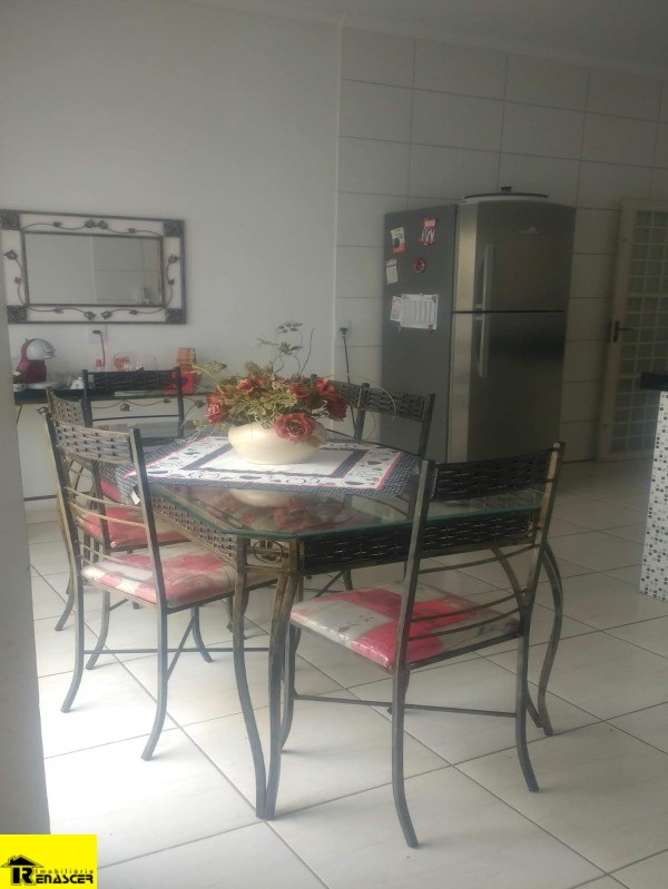 Casa com 3 quartos à venda, 202m² — foto 6 de 27