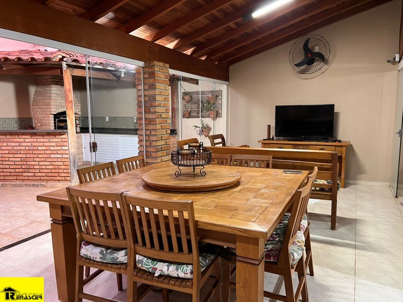 Casa com 2 quartos à venda, 200m² — foto 17 de 49