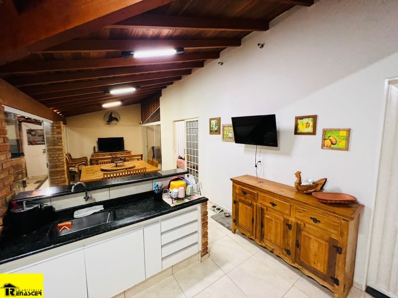 Casa com 2 quartos à venda, 200m² — foto 27 de 49