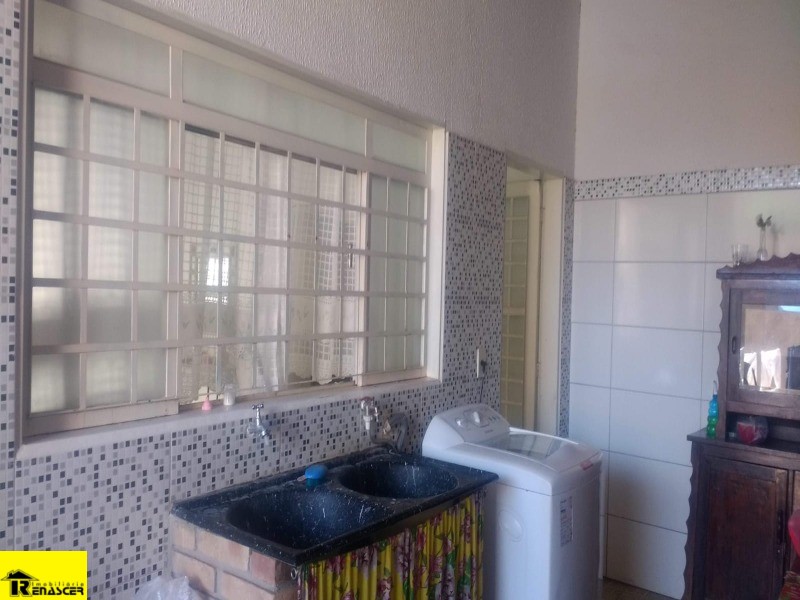 Casa com 3 quartos à venda, 202m² — foto 10 de 27
