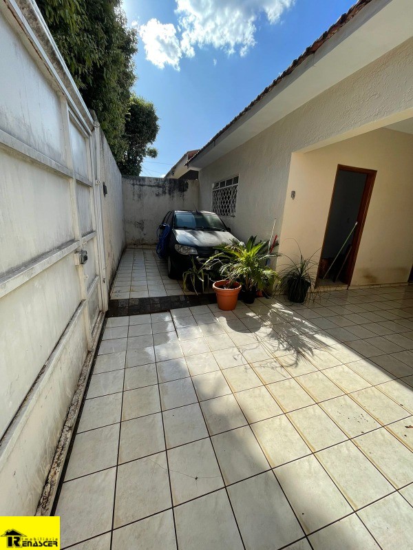 Casa com 3 quartos à venda — foto 2 de 25