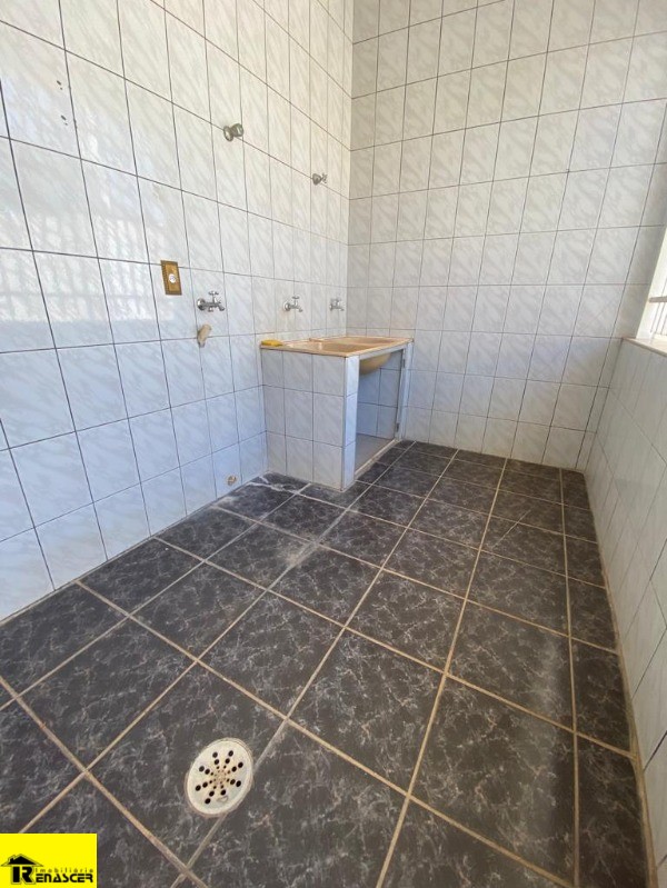 Casa com 4 quartos à venda e aluguel, 300m² — foto 22 de 22