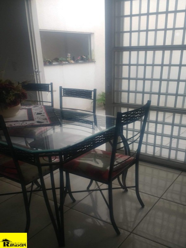Casa com 3 quartos à venda, 202m² — foto 7 de 27