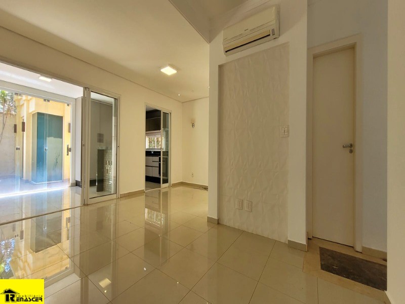 Casa de Condomínio com 3 quartos à venda e aluguel, 310m² — foto 19 de 44