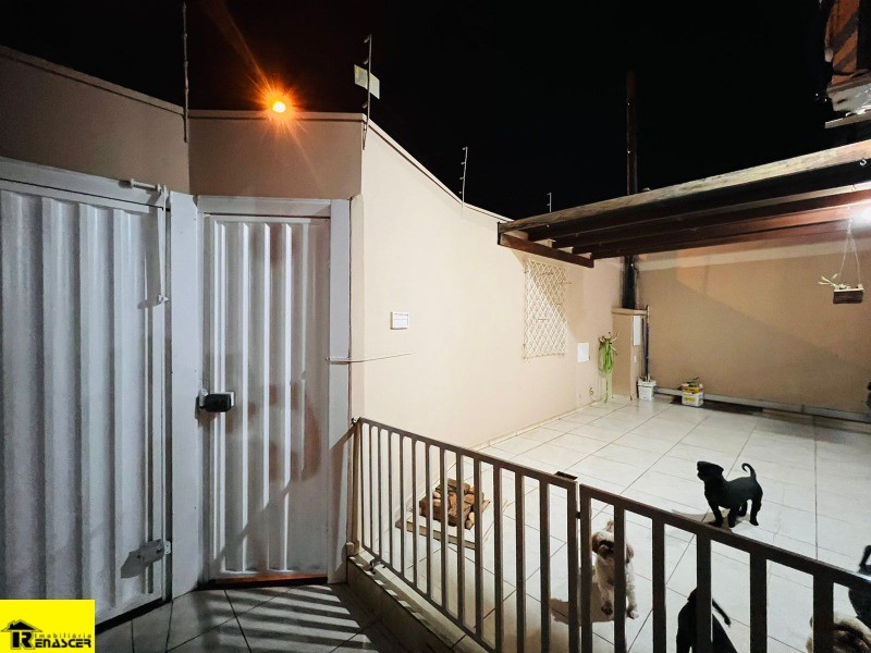 Casa com 2 quartos à venda, 200m² — foto 48 de 49