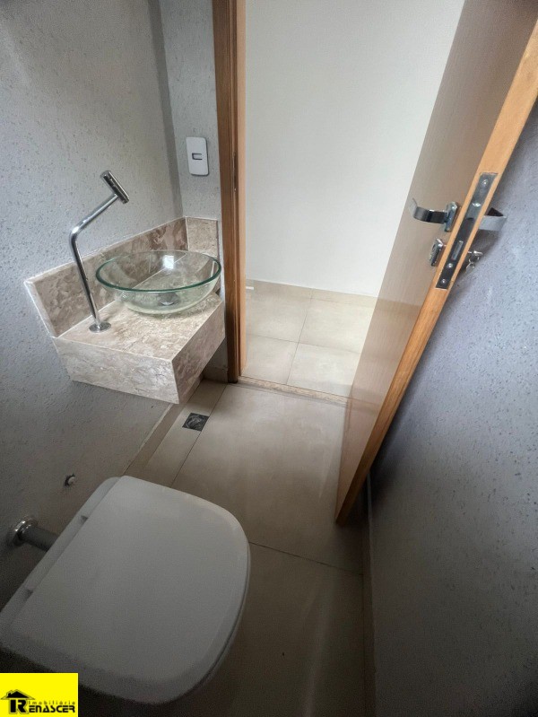 Casa com 3 quartos à venda, 120m² — foto 9 de 39