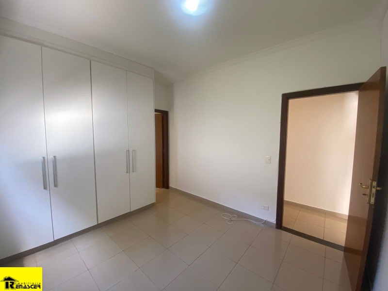 Casa de Condomínio com 3 quartos à venda e aluguel, 420m² — foto 16 de 23