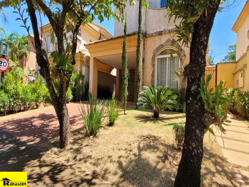 Casa de Condomínio com 3 quartos à venda e aluguel, 310m² — foto 2 de 44
