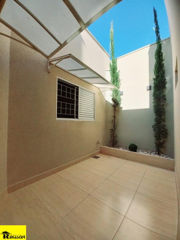 Casa com 3 quartos à venda, 200m² — foto 20 de 21