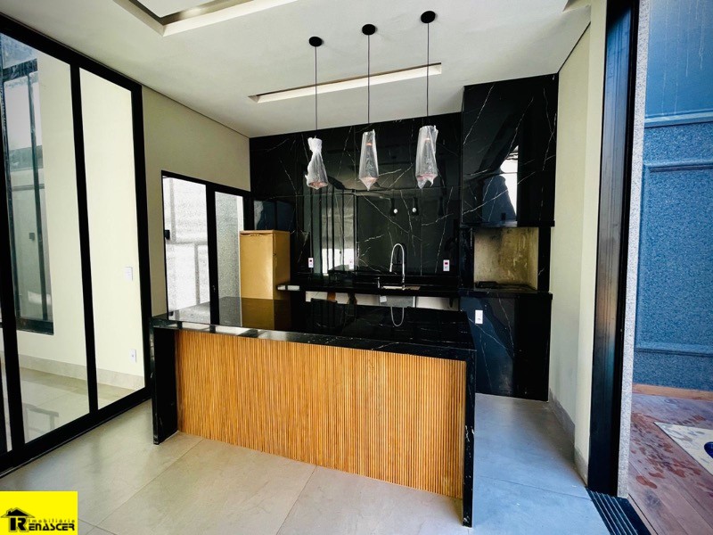 Casa de Condomínio com 3 quartos à venda, 257m² — foto 8 de 29