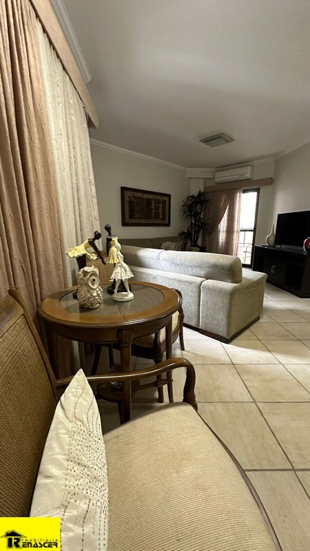 Apartamento com 3 quartos à venda, 145m² — foto 3 de 13