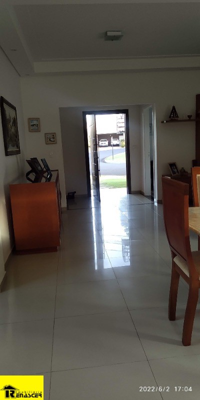 Casa de Condomínio com 3 quartos à venda — foto 5 de 35
