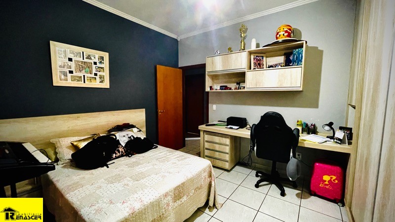 Casa com 3 quartos à venda e aluguel, 380m² — foto 20 de 28