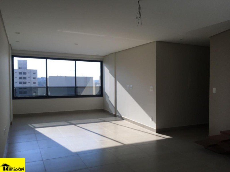 Apartamento com 3 quartos à venda, 212m² — foto 1 de 22