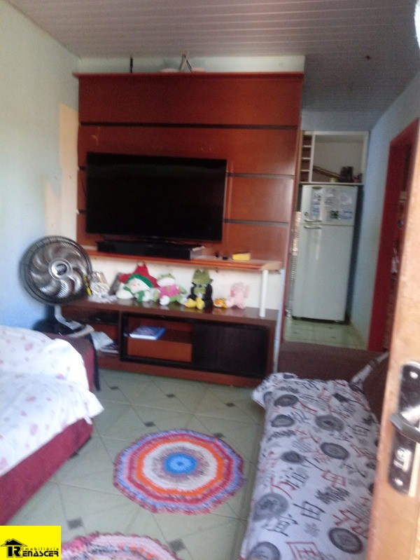 Casa com 2 quartos à venda — foto 3 de 12