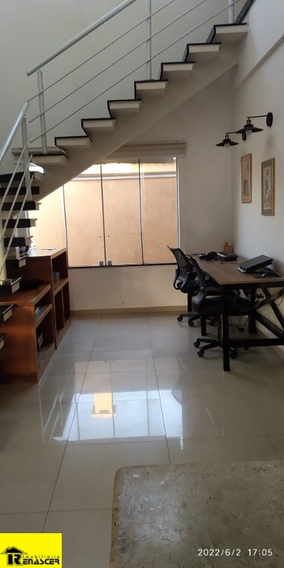 Casa de Condomínio com 3 quartos à venda — foto 4 de 35
