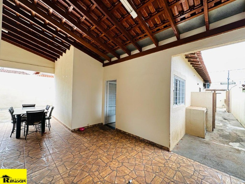 Casa com 3 quartos à venda — foto 16 de 27