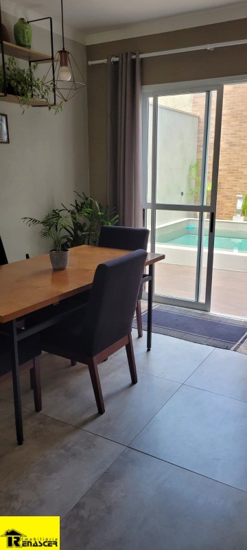 Casa de Condomínio com 3 quartos à venda, 140m² — foto 4 de 34
