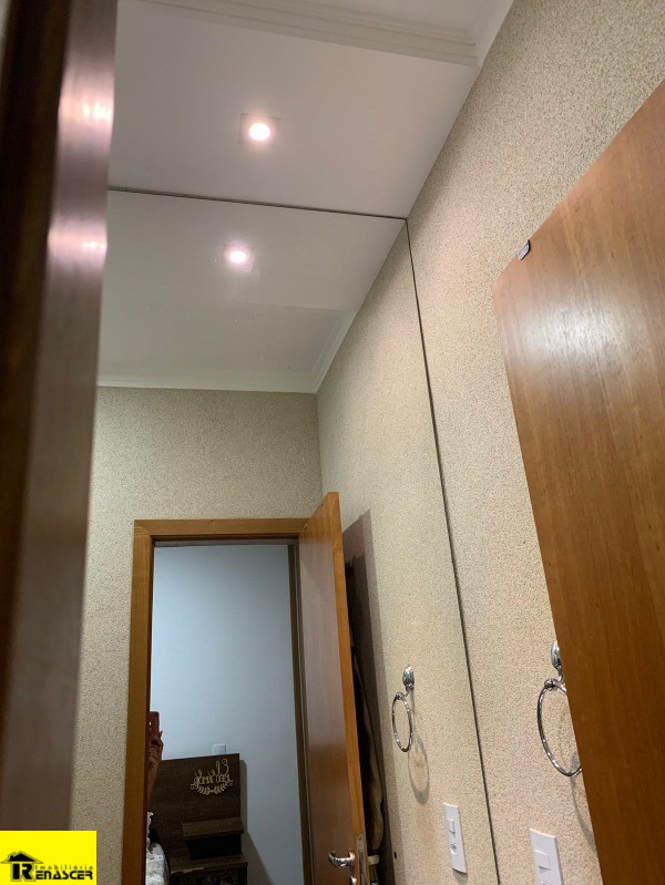 Casa com 3 quartos à venda — foto 8 de 20