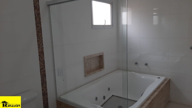 Casa de Condomínio com 3 quartos à venda e aluguel, 420m² — foto 42 de 48