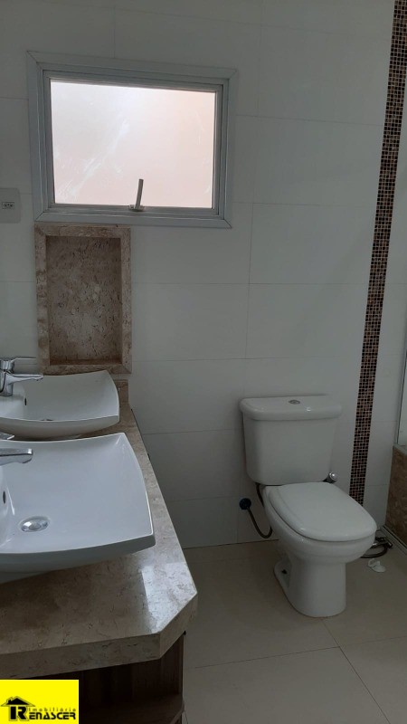 Casa de Condomínio com 3 quartos à venda e aluguel, 420m² — foto 40 de 48