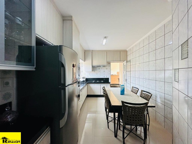 Casa com 3 quartos à venda — foto 12 de 27