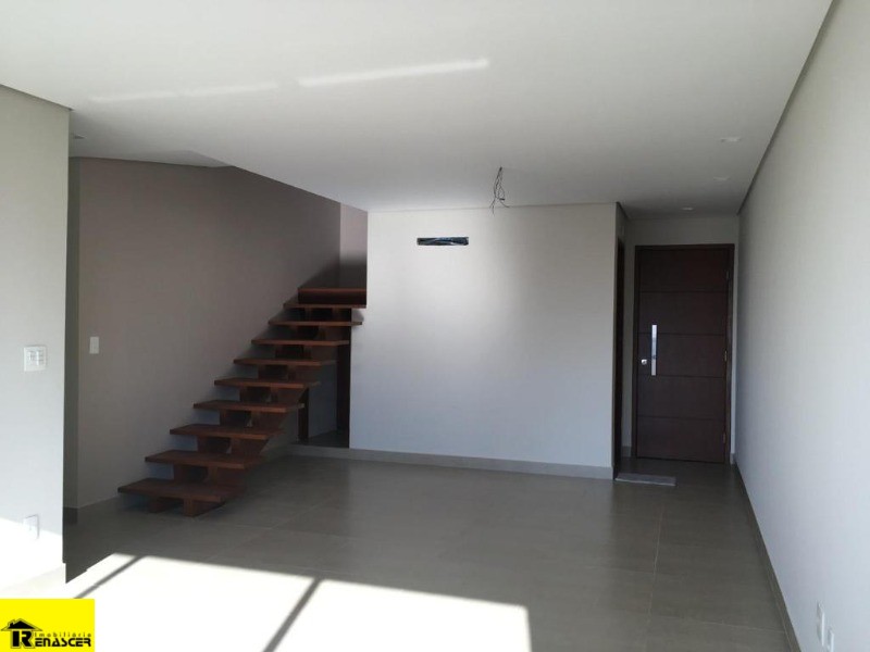 Apartamento com 3 quartos à venda, 212m² — foto 2 de 22