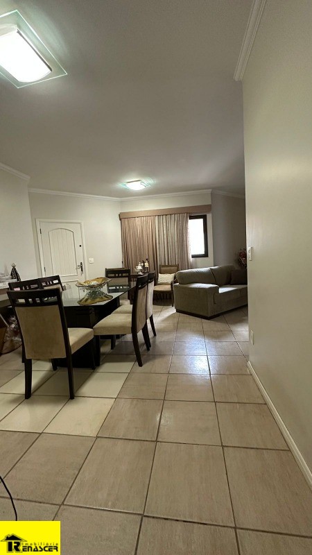 Apartamento com 3 quartos à venda, 145m² — foto 4 de 13
