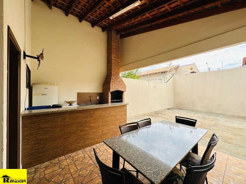 Casa com 3 quartos à venda — foto 13 de 27