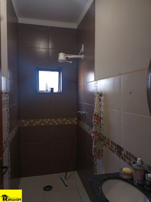 Casa com 3 quartos à venda — foto 6 de 21