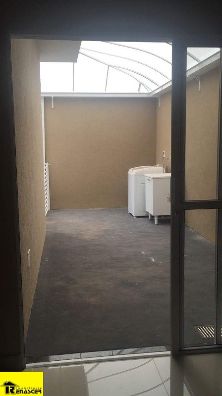Casa com 3 quartos à venda — foto 15 de 20