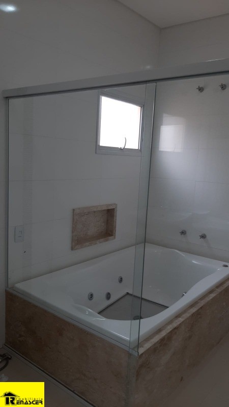 Casa de Condomínio com 3 quartos à venda e aluguel, 420m² — foto 45 de 48