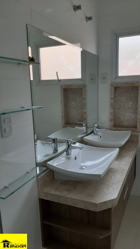 Casa de Condomínio com 3 quartos à venda e aluguel, 420m² — foto 39 de 48