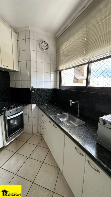 Apartamento com 3 quartos à venda, 145m² — foto 9 de 13