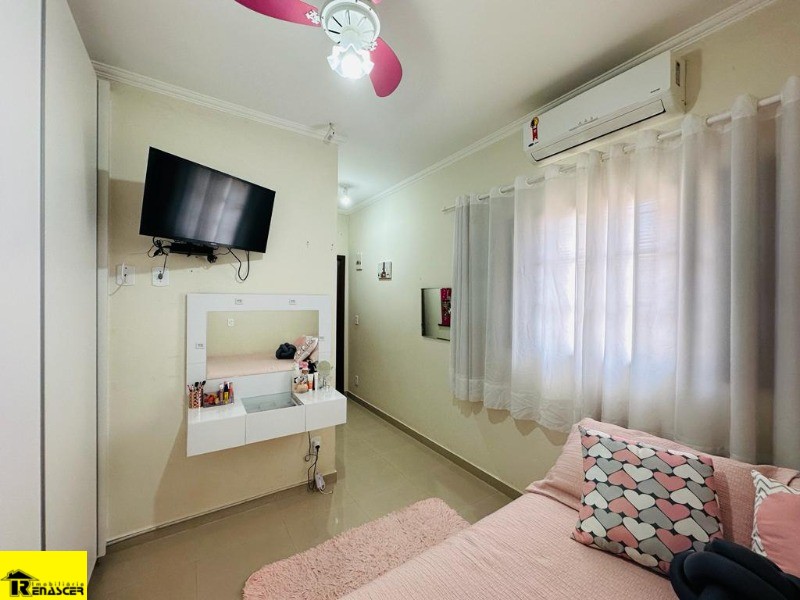 Casa com 3 quartos à venda — foto 24 de 27