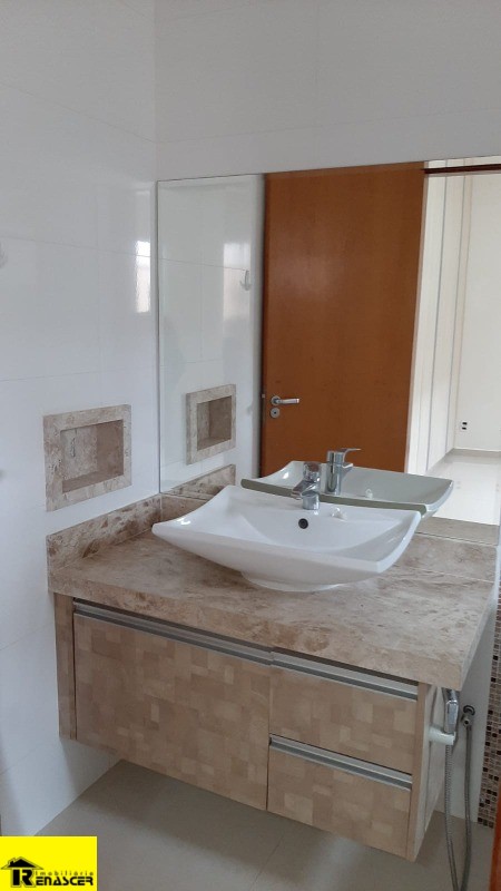 Casa de Condomínio com 3 quartos à venda e aluguel, 420m² — foto 20 de 48