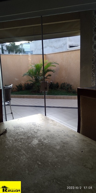 Casa de Condomínio com 3 quartos à venda — foto 32 de 35