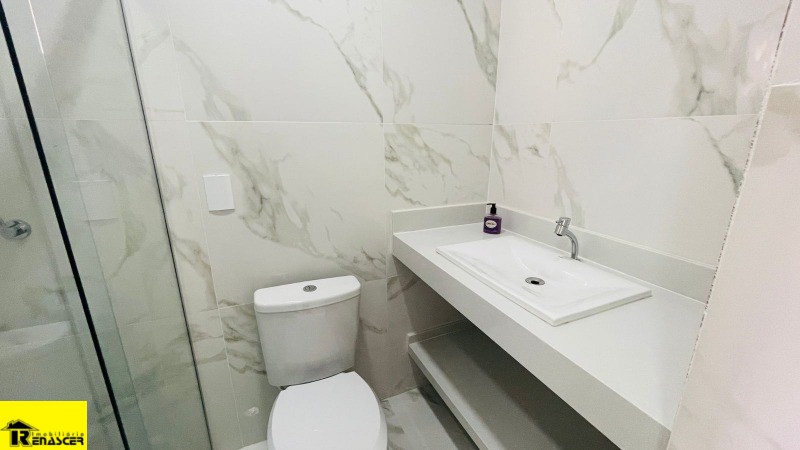 Casa de Condomínio com 2 quartos à venda, 120m² — foto 2 de 22