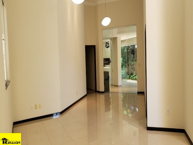 Casa de Condomínio com 3 quartos à venda e aluguel, 199m² — foto 5 de 23