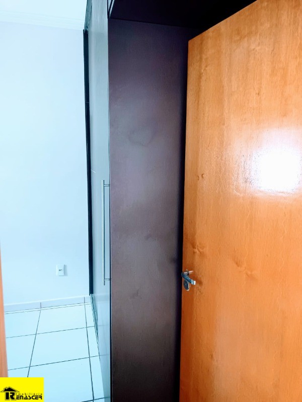 Casa com 3 quartos à venda, 200m² — foto 11 de 19