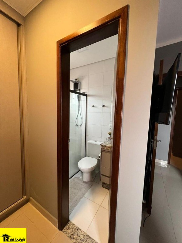 Apartamento com 2 quartos à venda, 66m² — foto 4 de 16
