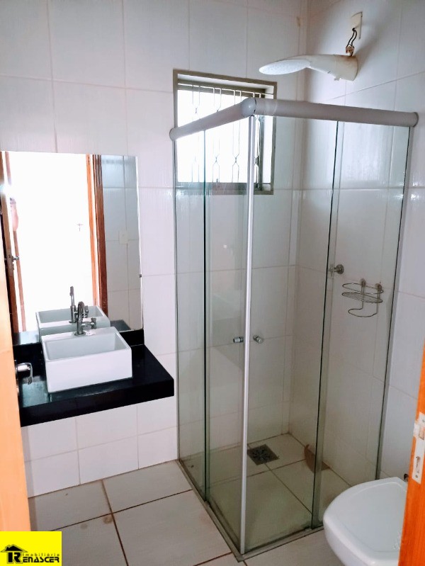 Casa com 3 quartos à venda, 200m² — foto 16 de 19