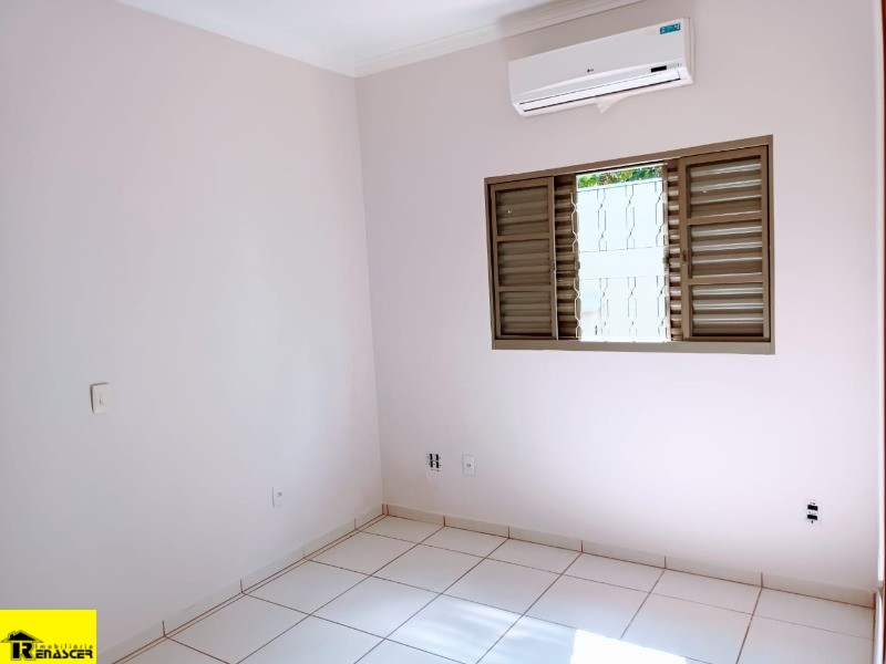 Casa com 3 quartos à venda, 200m² — foto 18 de 19
