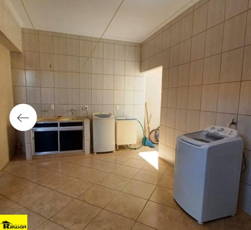 Casa com 3 quartos à venda, 232m² — foto 12 de 12