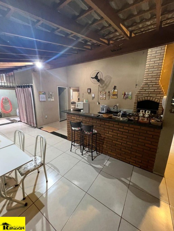 Casa com 2 quartos à venda, 150m² — foto 1 de 16